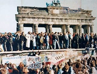 fall of the berlin wall